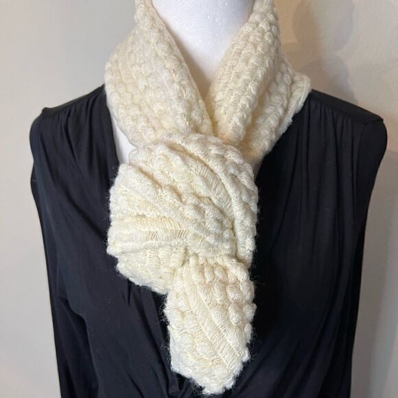 NWOT cute off white versatile infinity scarf - Picture 2 of 8